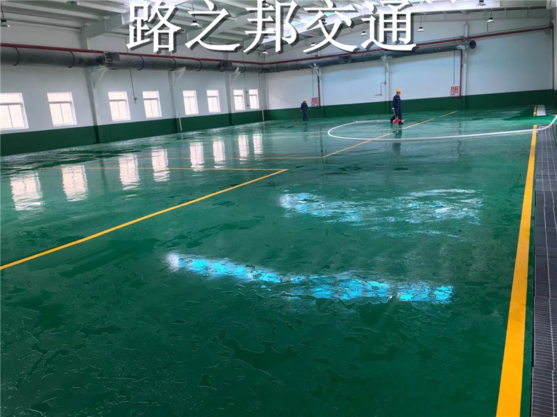 施工时怎么样增加环氧地坪漆耐磨度？