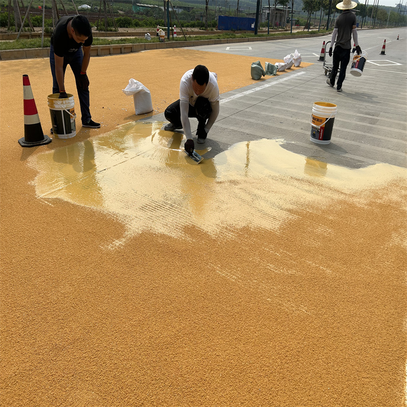 广西防滑地坪施工，彩色陶瓷颗粒包工价格(图3)